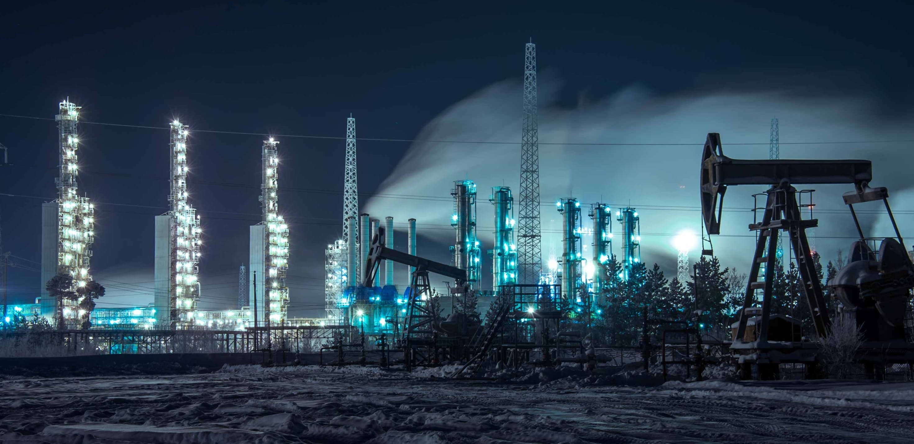 Фоновое изображение: нефтяная инфраструктура
